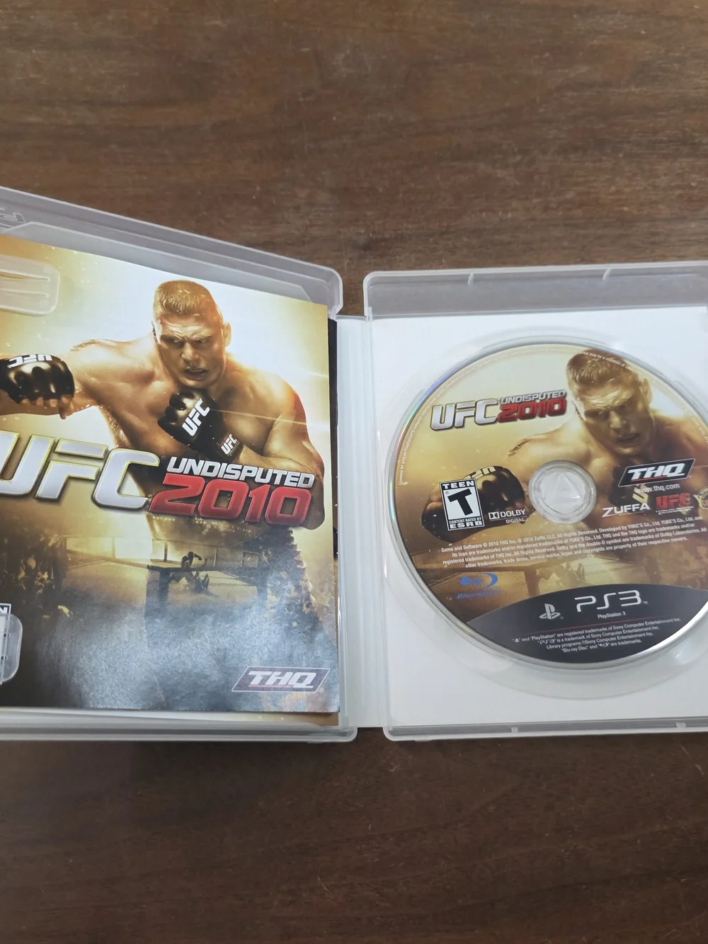 Sony PS3 UFC undisputed 2010 Game CIB - Picture 2 of 4